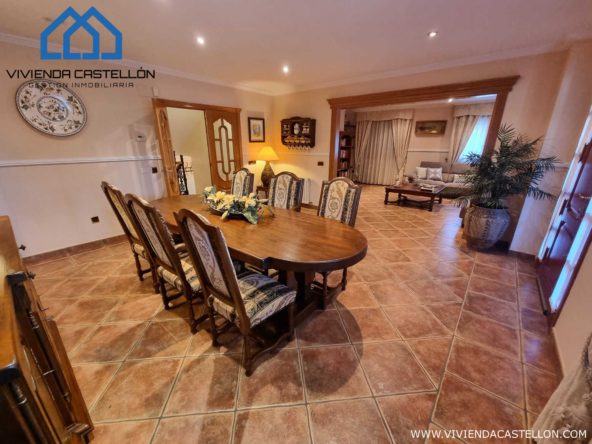 Chalet independiente urbanización Las Palmas de Benicasim